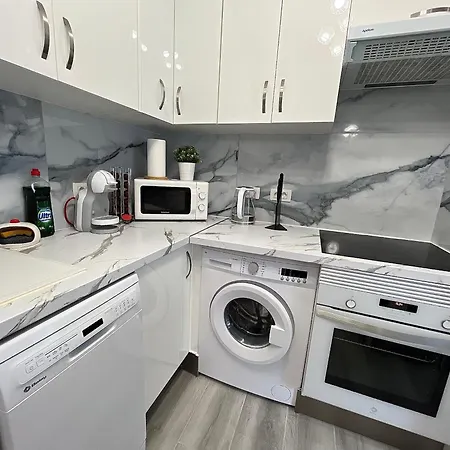 Ocean Light Apartment *